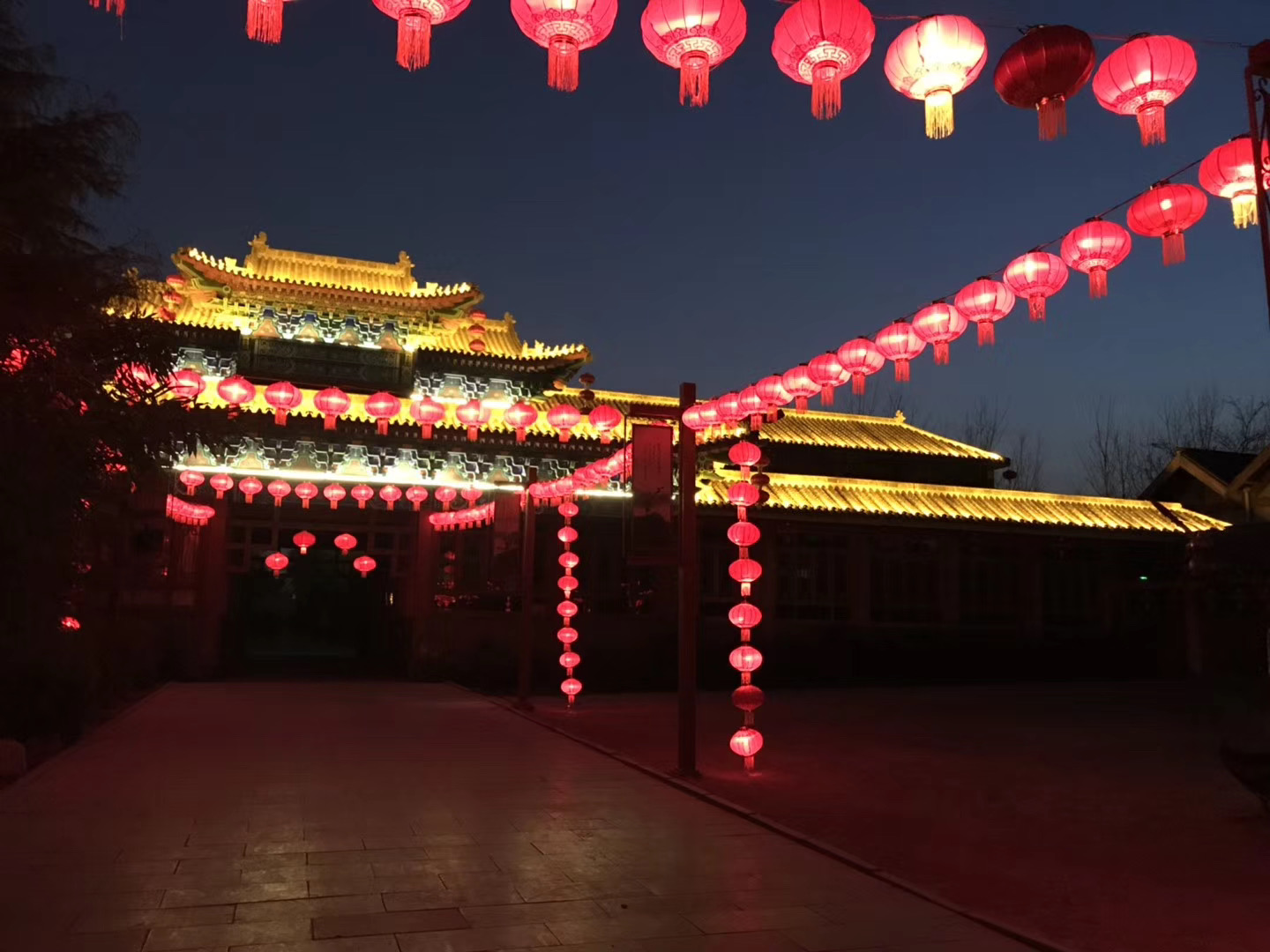 開(kāi)封市萬(wàn)歲山公園大宋武俠城-李萬(wàn)鑫